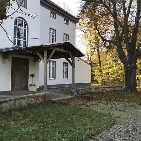 Dein Gutshof-ferienwohnung شقة *
